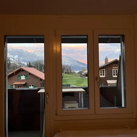 Modernes Am Mit Aussicht Auf Eiger Moench Jungfrau *